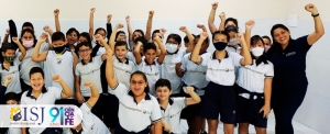 Alunos do 4º ano A e B (Ensino Fundamental I) participantes da Maratona de Leitura.