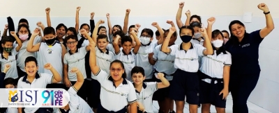 Alunos do 4º ano A e B (Ensino Fundamental I) participantes da Maratona de Leitura.